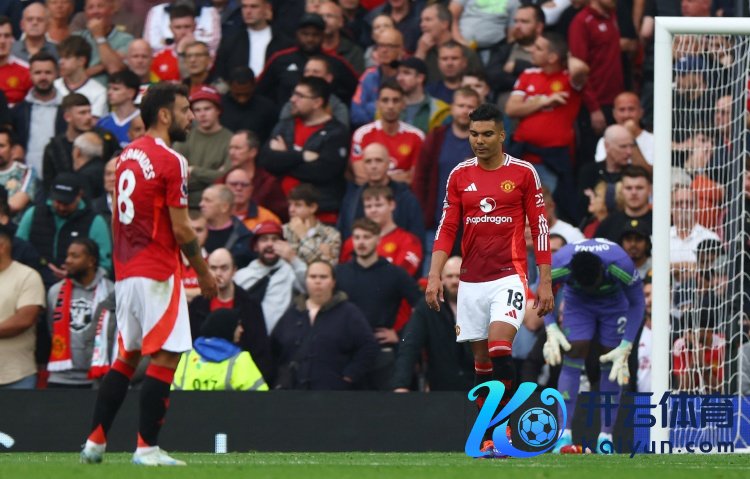 安迪-科尔：不知说念三中卫是否合乎英超，约克雷斯应该来曼联