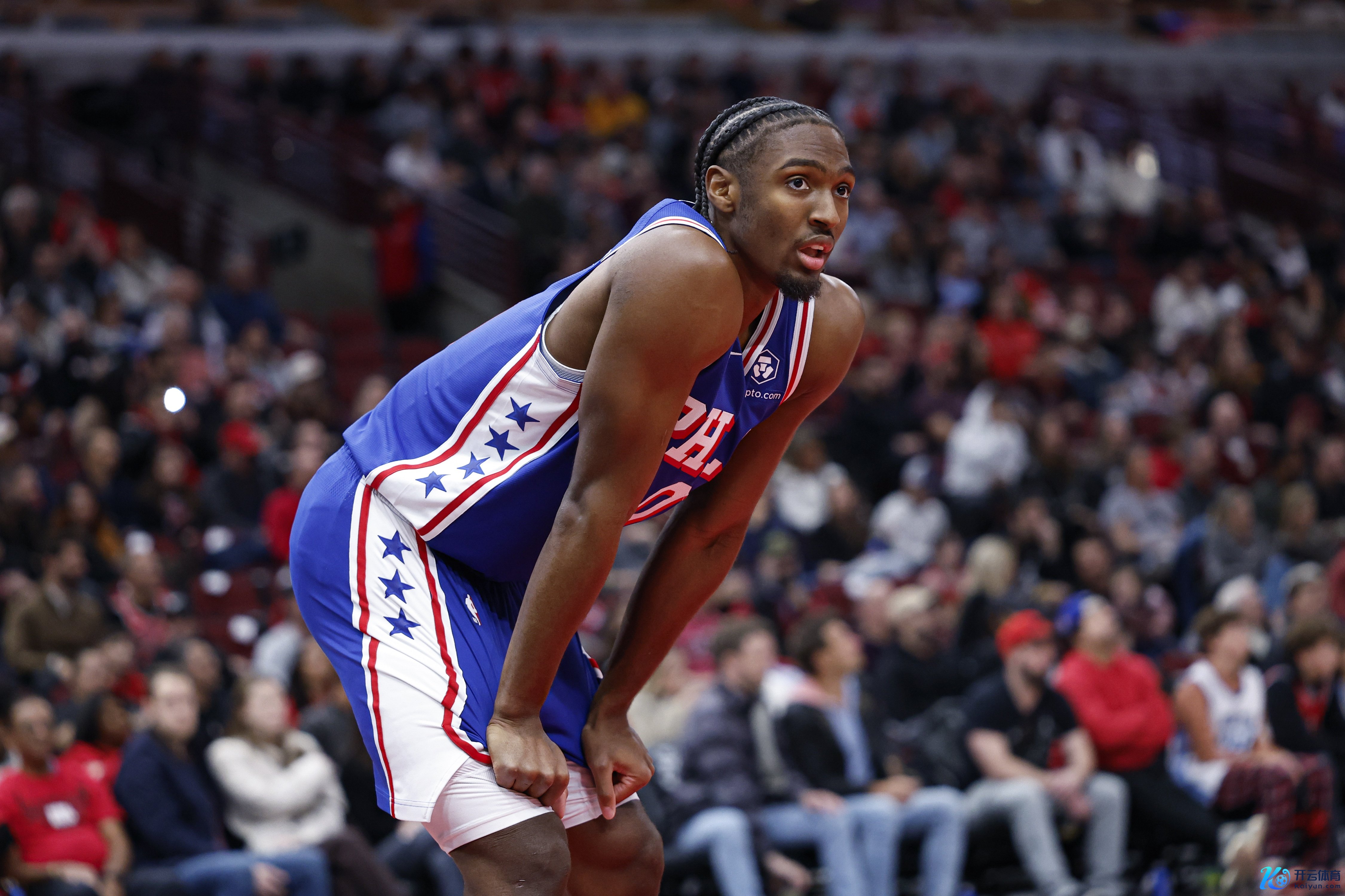 马克西：亚布塞莱能作念到讲明条目的任何事 咱们必须赐与讴歌